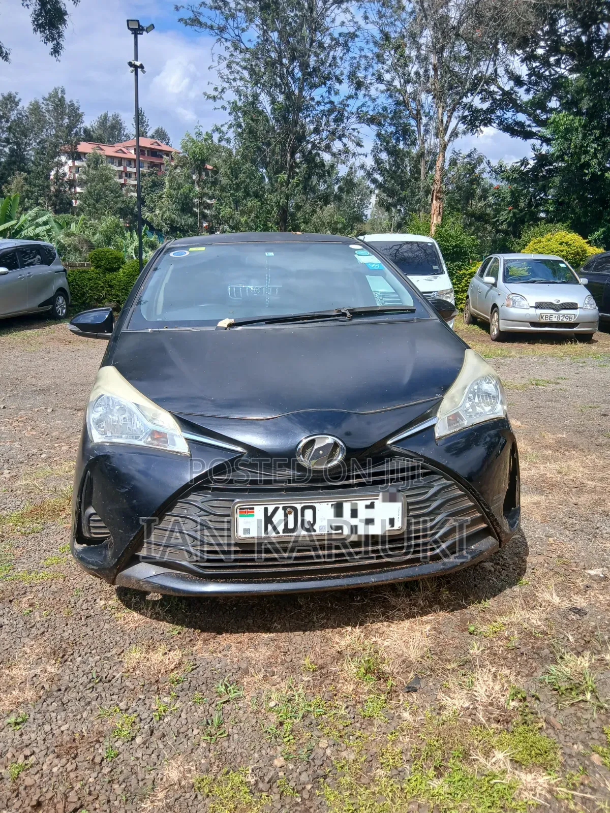 Toyota Vitz 2017 Black