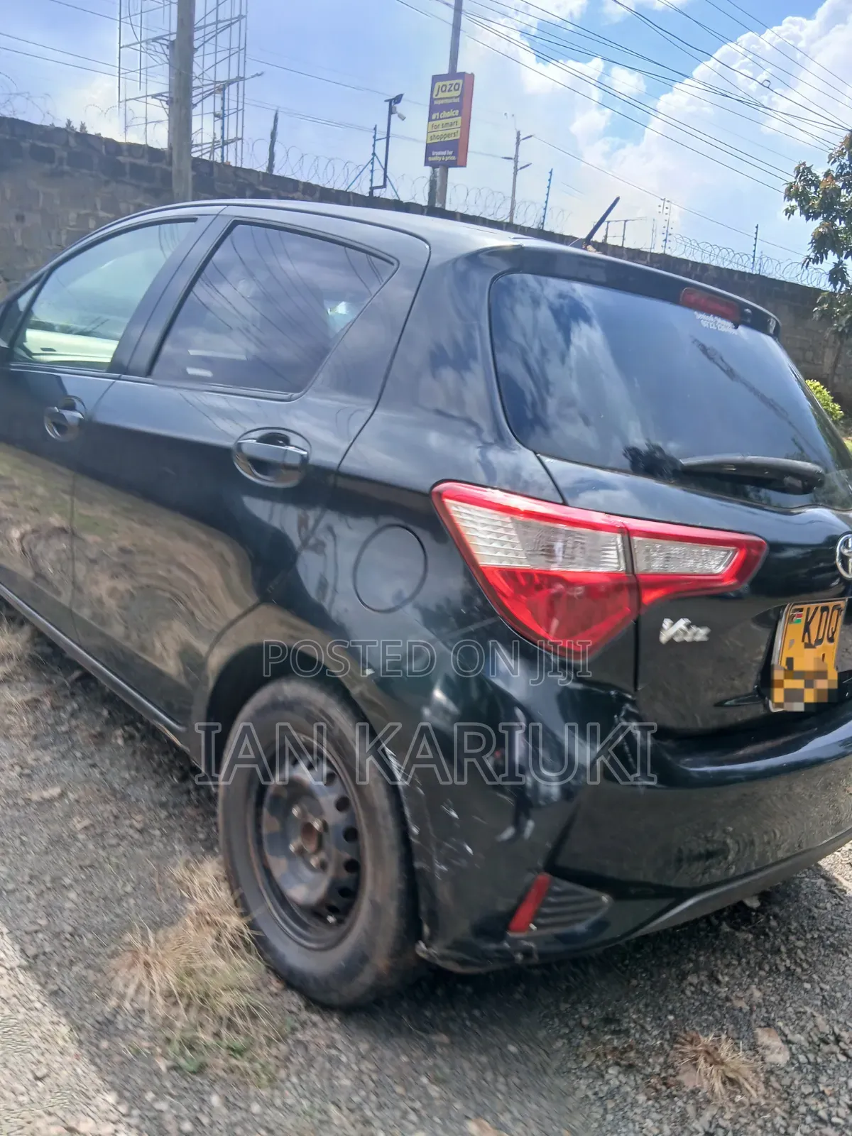 Toyota Vitz 2017 Black