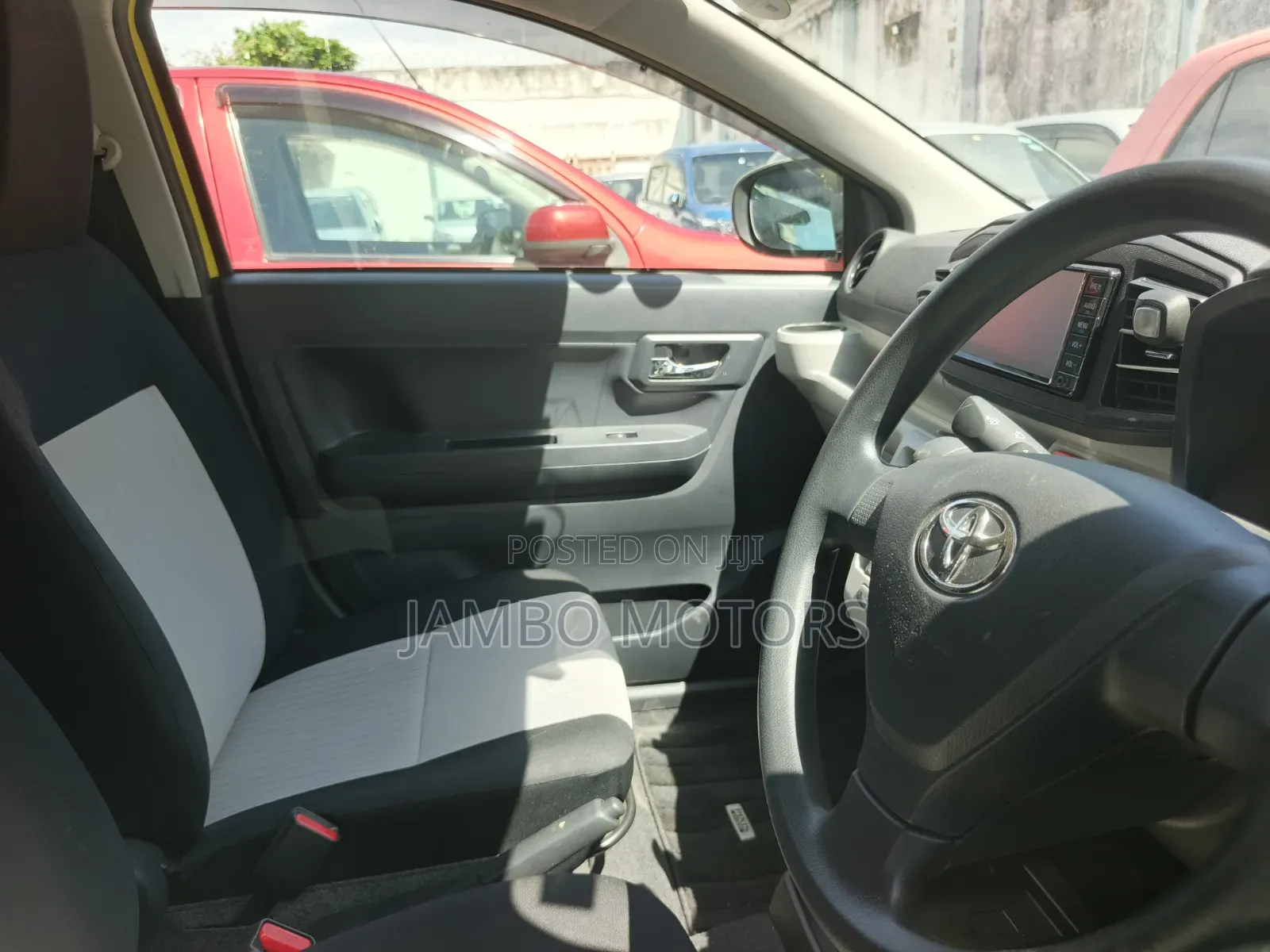 Toyota Pixis 2020 Yellow