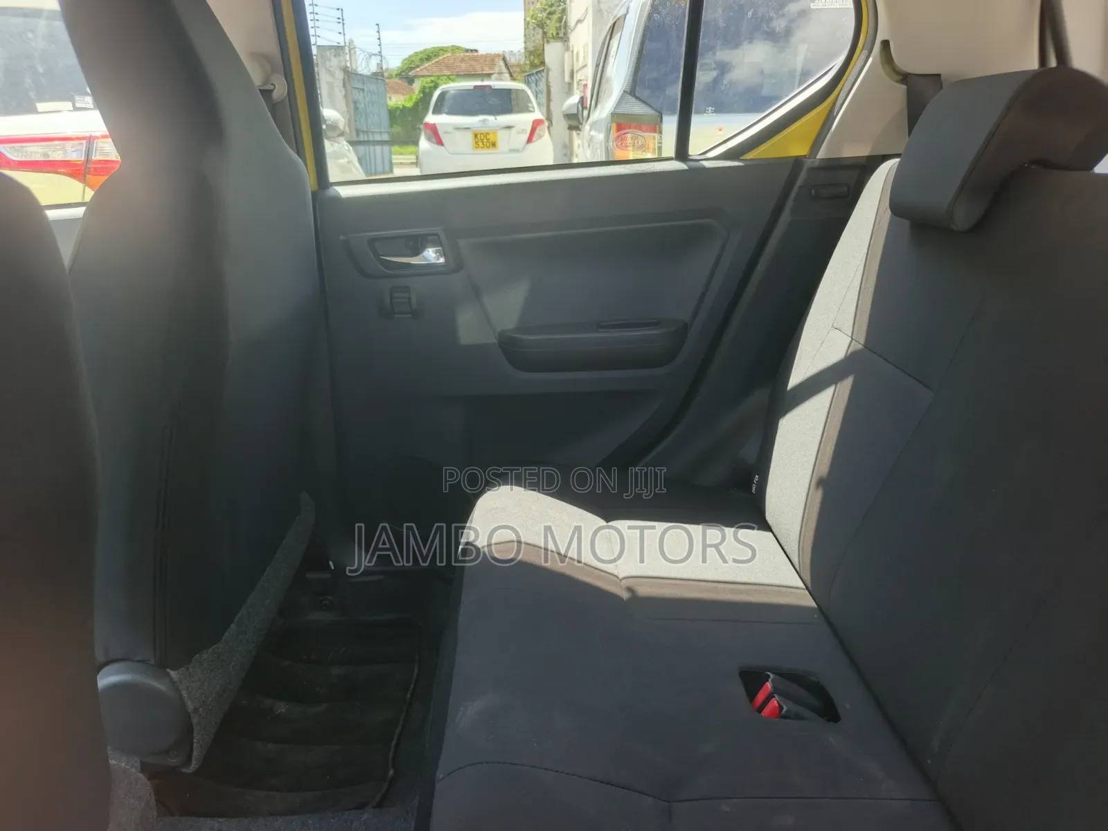 Toyota Pixis 2020 Yellow
