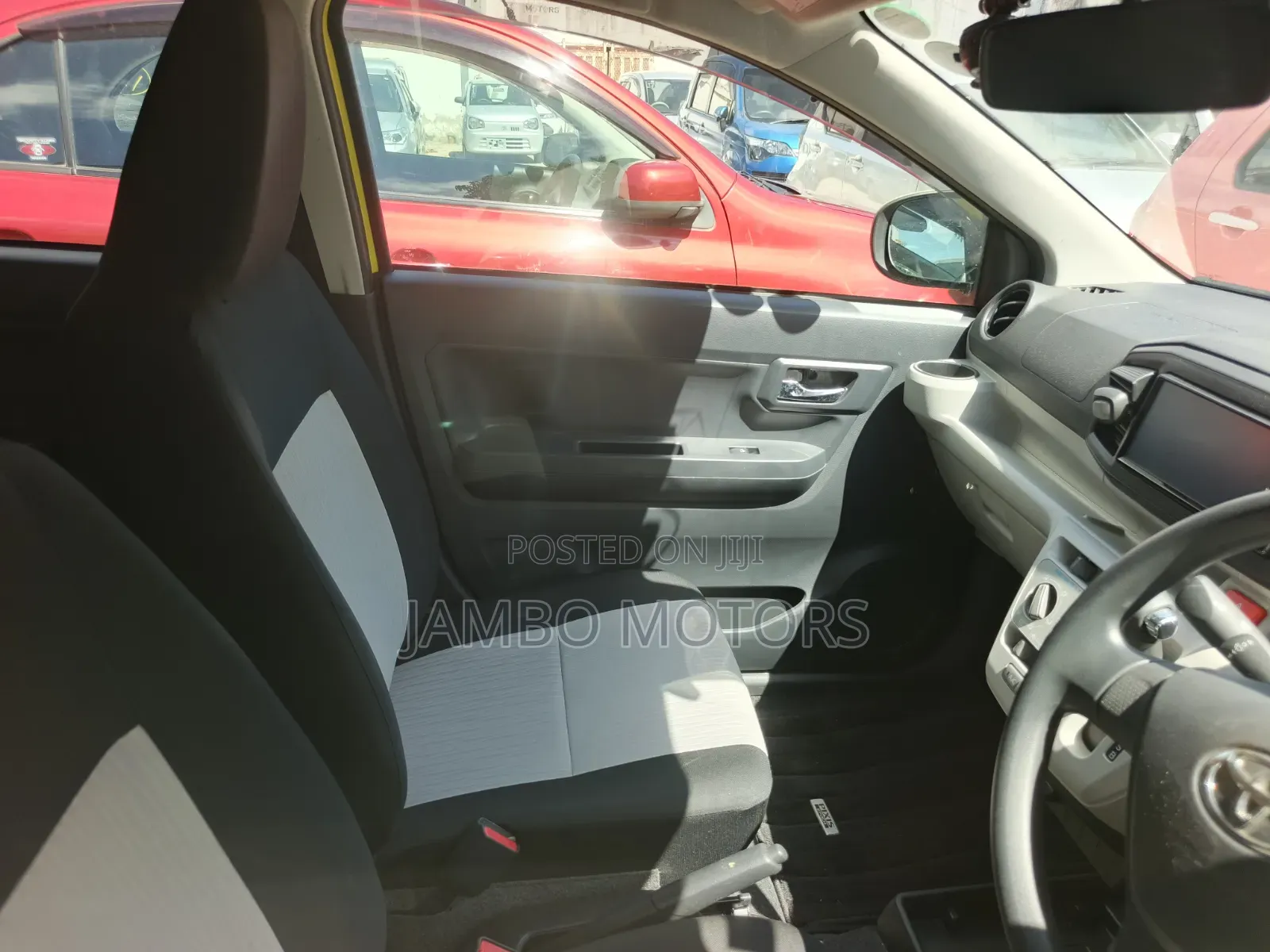 Toyota Pixis 2020 Yellow