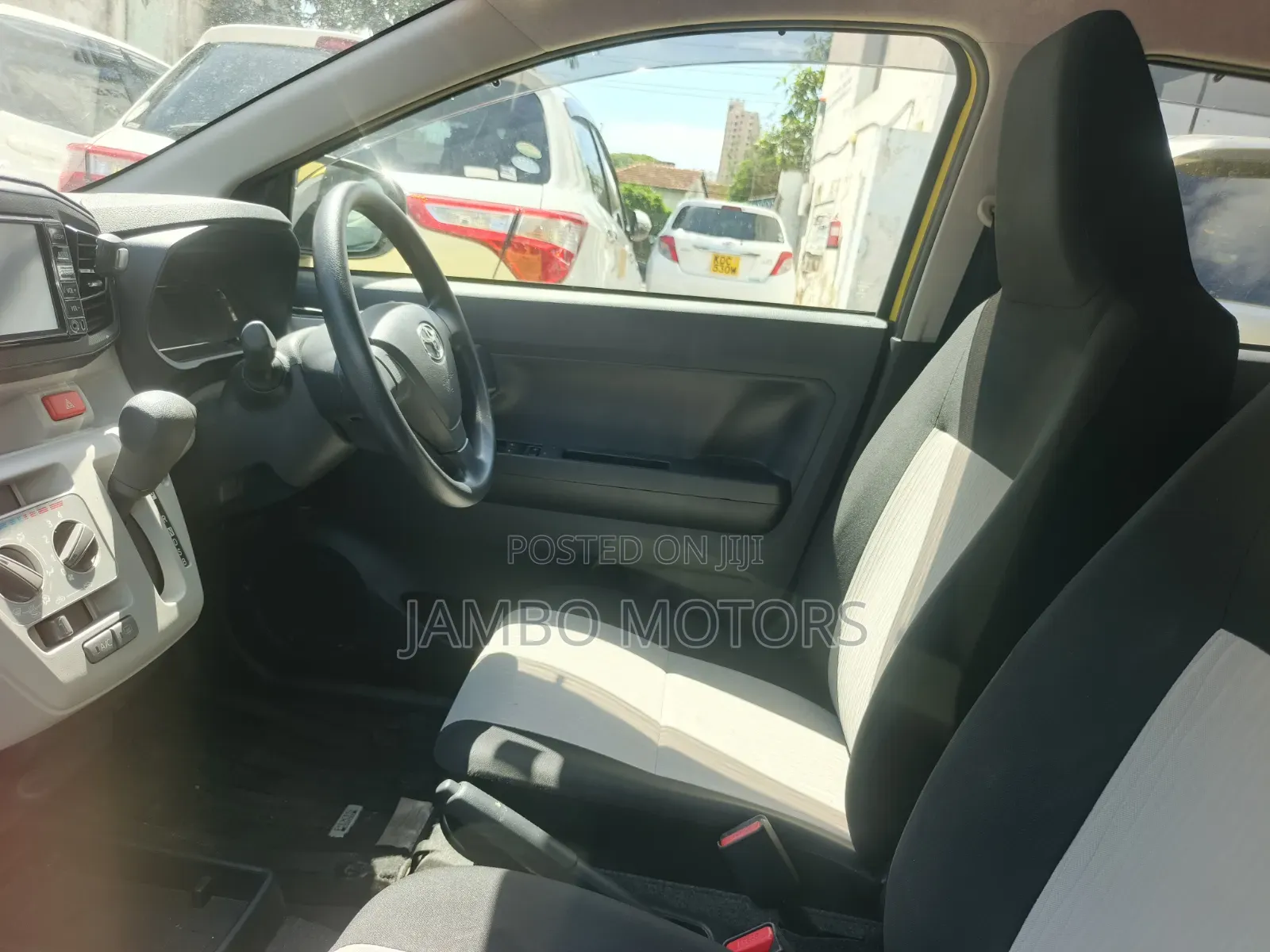 Toyota Pixis 2020 Yellow