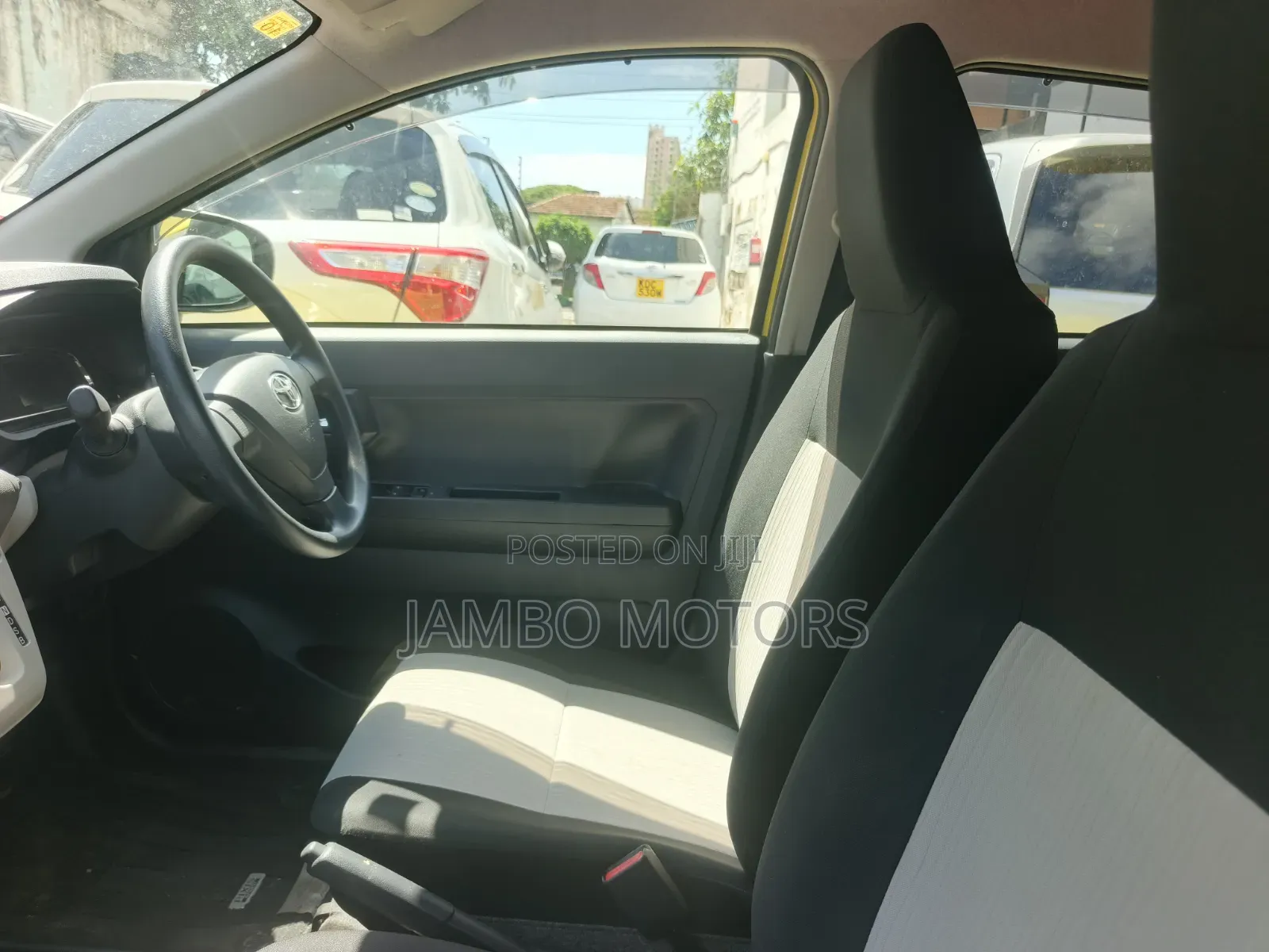 Toyota Pixis 2020 Yellow