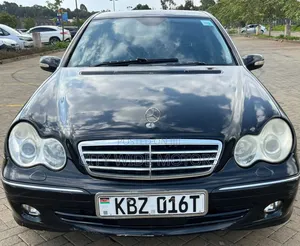 Mercedes-Benz C180 2007 Black