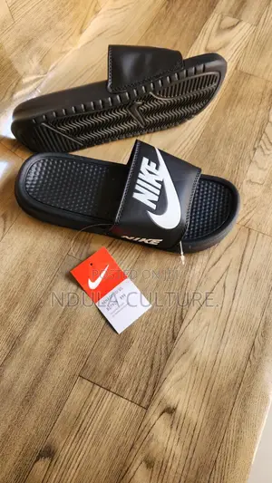Nike Victori One Slides //Sandals