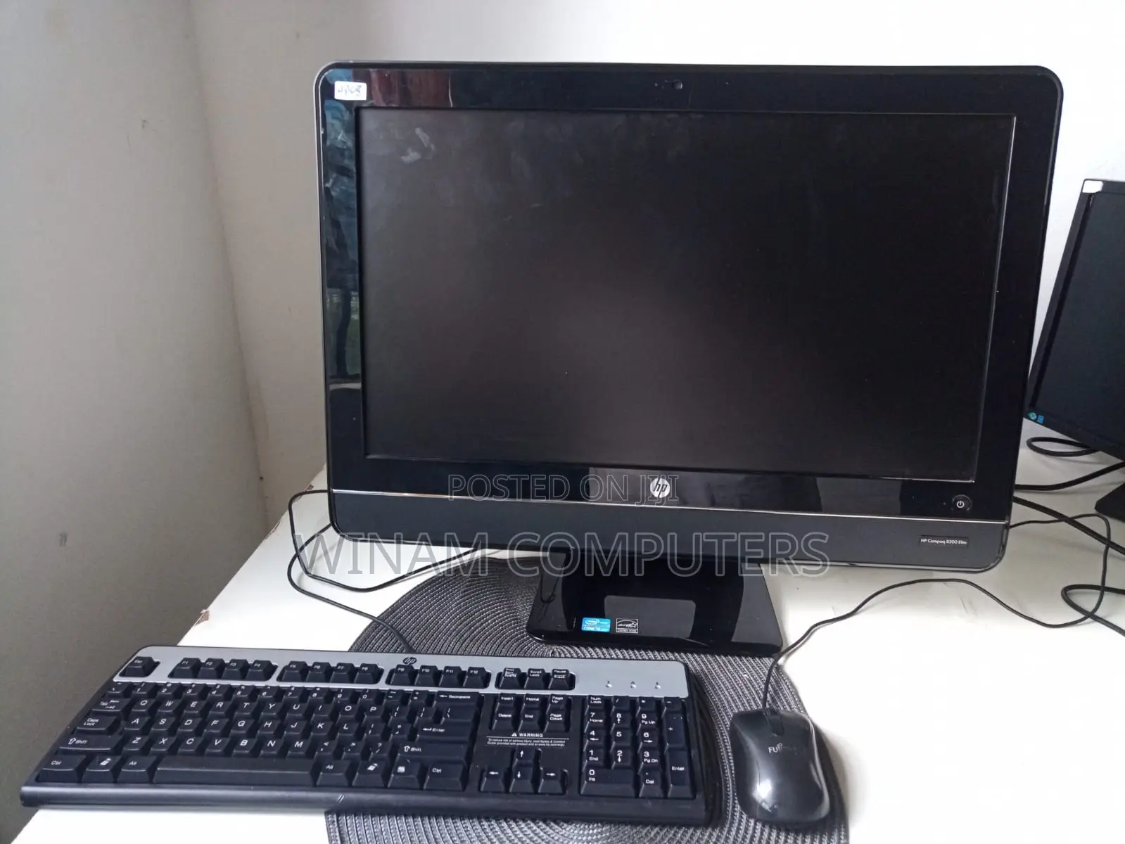Desktop Computer HP AiO 24 8GB Intel Core i5 HDD 500GB