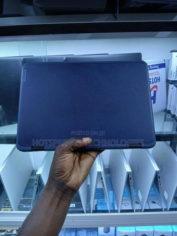 Laptop Lenovo 4GB Intel Celeron SSD 128GB - thumbnail 2