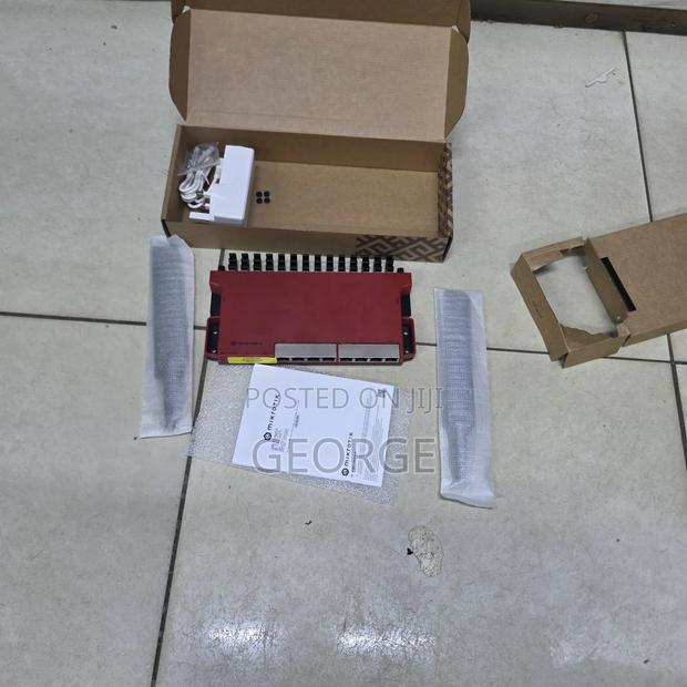 Mikrotik L009uigs-2haxd-in Wireless Router With Usb SFP