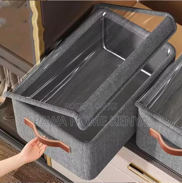 Collapsible Fabric Organizer With a Cover / Storage Basket