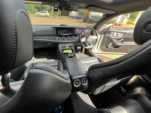 Mercedes-Benz E200 2019 White