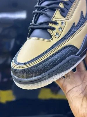El Vuelo  Jordan 3 Retro
“ Black Tan Flame ” 
 Sizes: 40-45