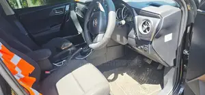 Toyota Auris 2017 Black