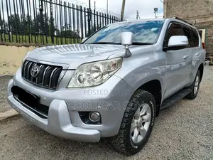Toyota Land Cruiser Prado 2.7 i 2011 Silver