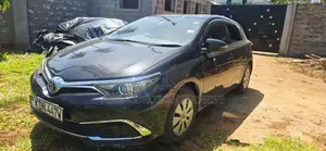 Toyota Auris 2017 Black