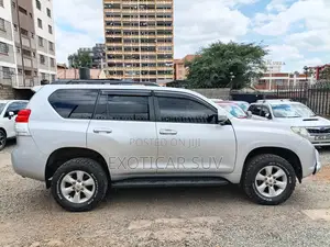 Toyota Land Cruiser Prado 2.7 i 2011 Silver