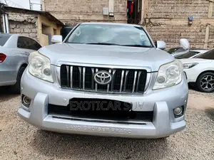 Toyota Land Cruiser Prado 2.7 i 2011 Silver