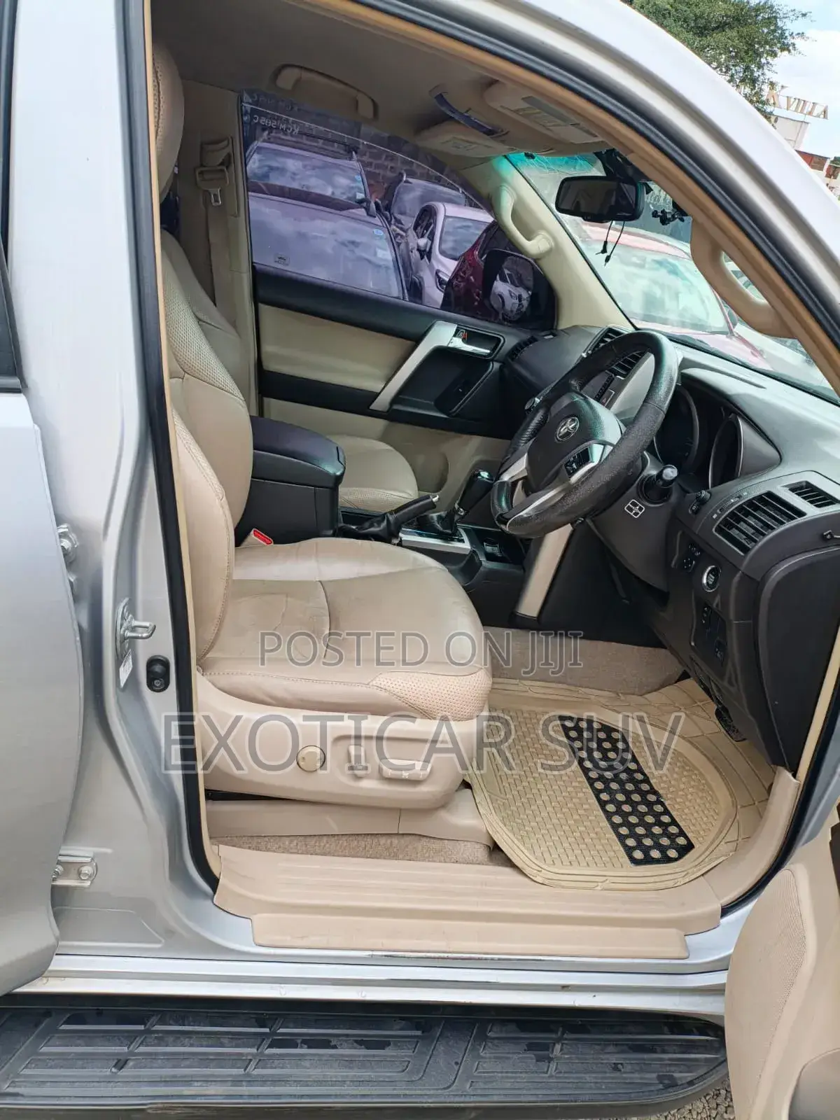 Toyota Land Cruiser Prado 2.7 i 2011 Silver