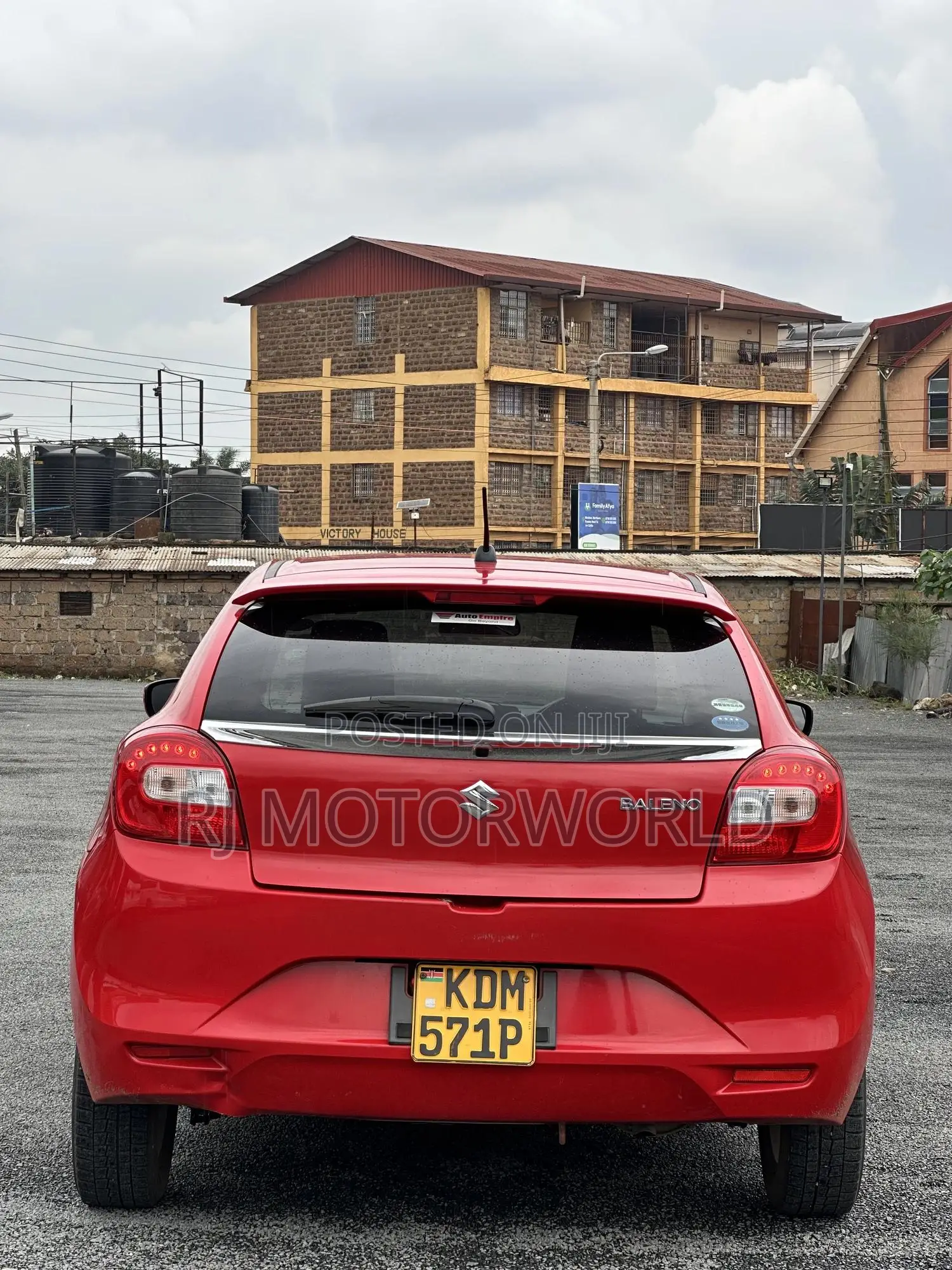Suzuki Baleno 2016 Red