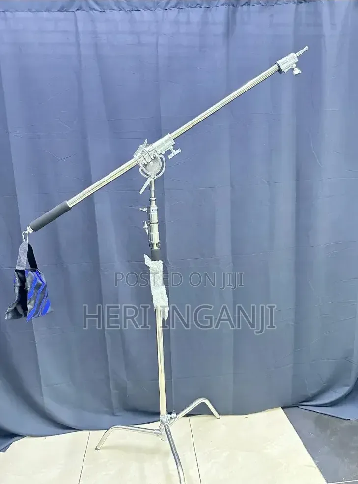 Cantiliver Heavy Duty C-stand