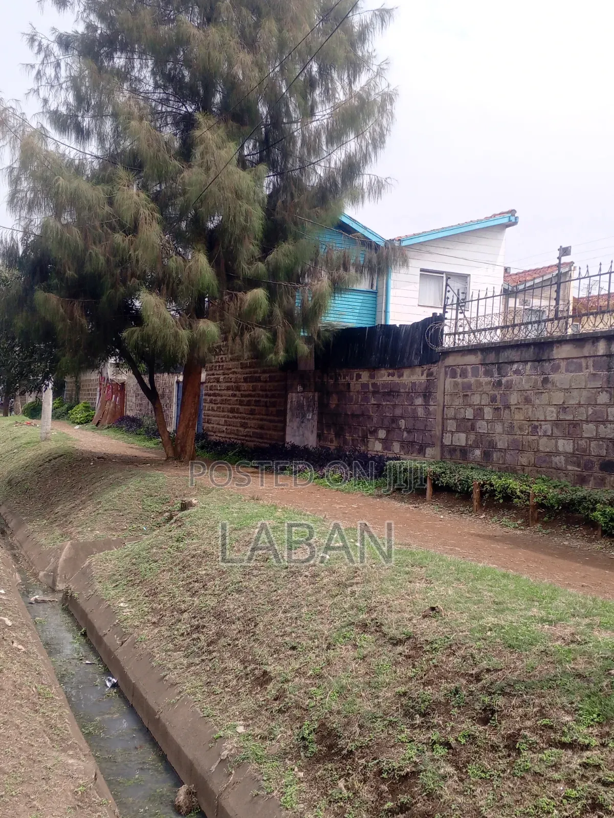4bdrm Maisonette in Buruburu Phase 1 for sale