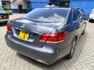 Mercedes-Benz E220 2015 Gray