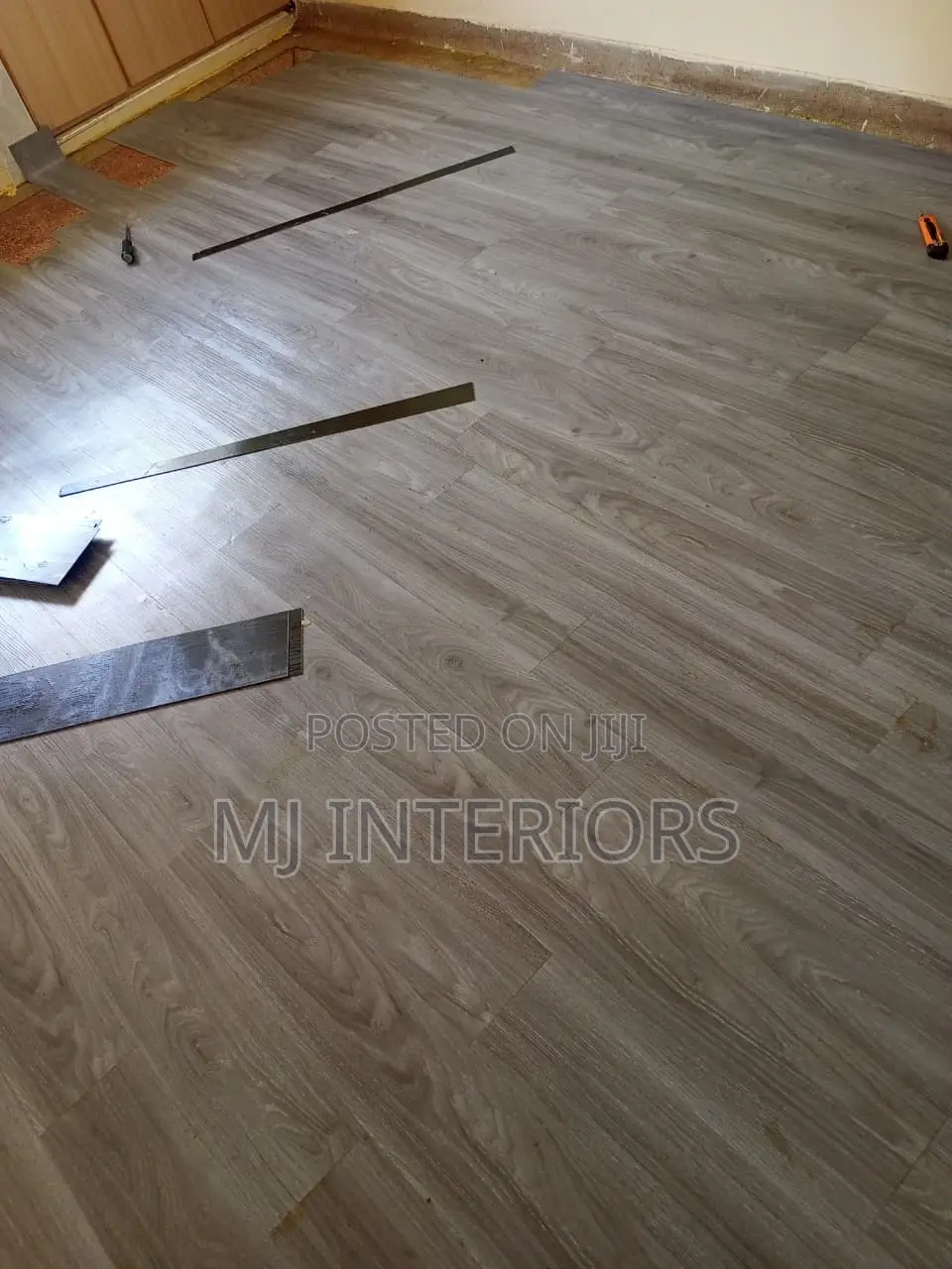 Premium LVT Flooring – Wood Look Vinyl Tiles Available
