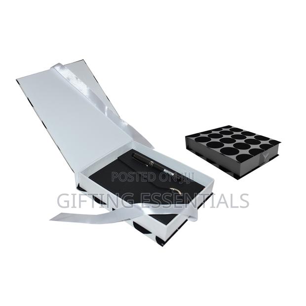 Luxury A5 Notebook – Ready-to-Gift Box Set - thumbnail 2