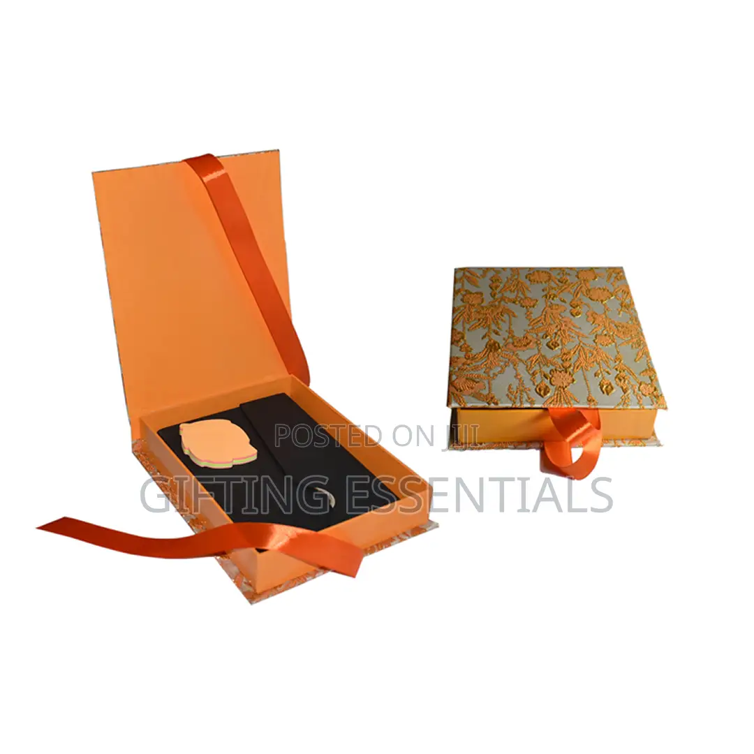 Luxury A5 Notebook – Ready-to-Gift Box Set