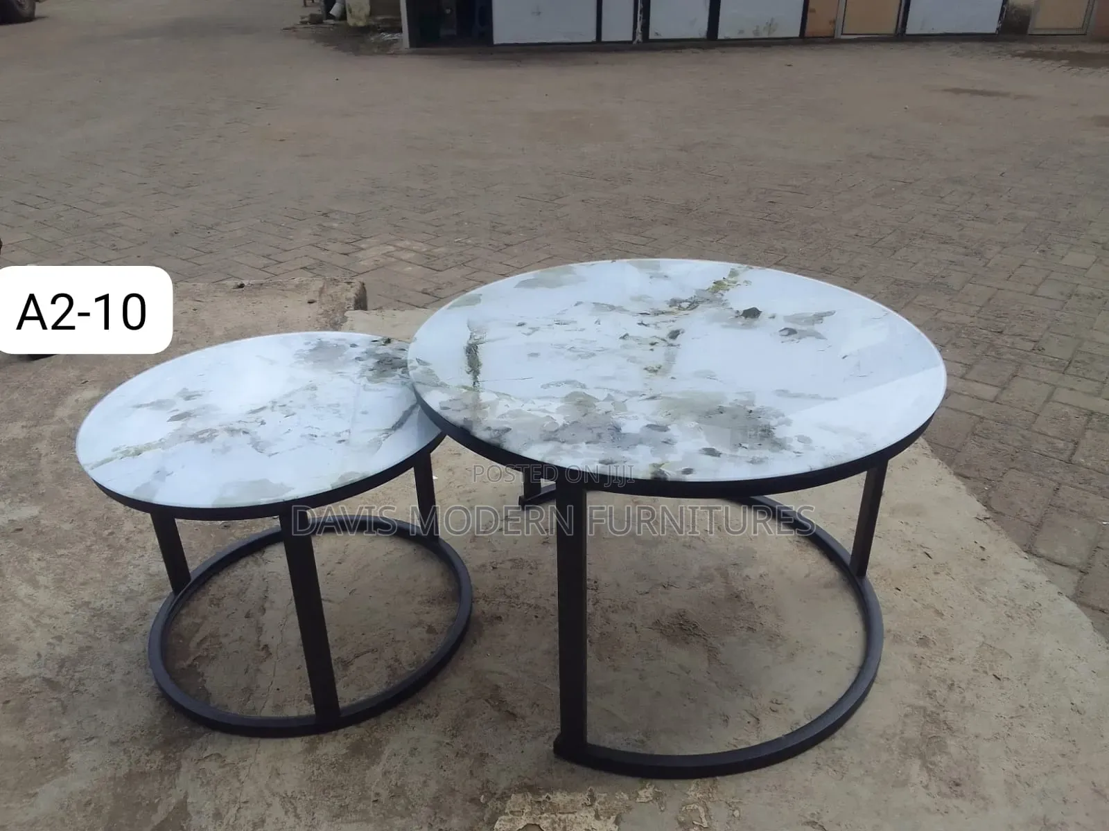 Modern Round Nesting Coffee Table