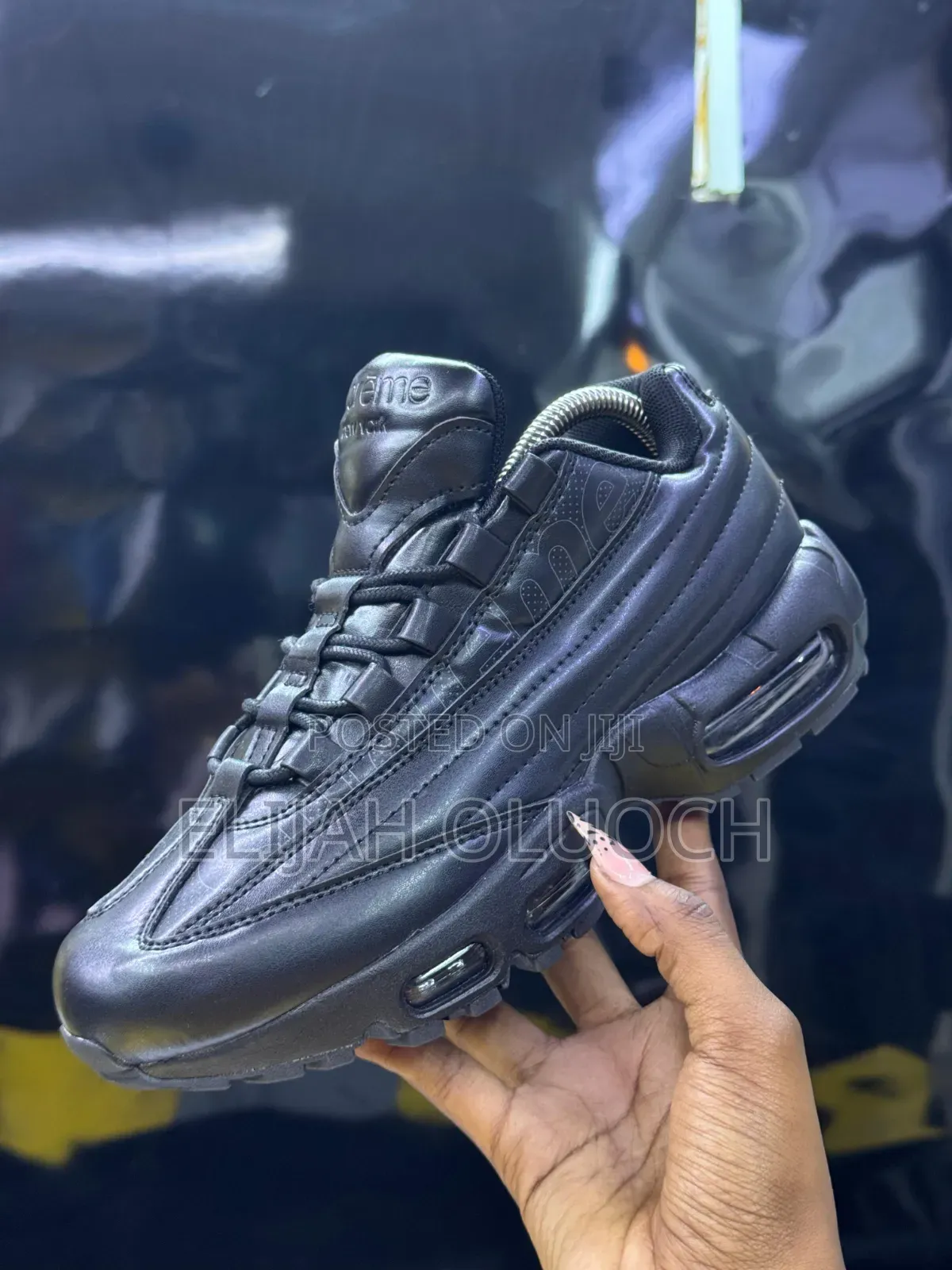 Supreme  Airmax 95 
“ Lux Black ”
 
 Sizes: 40-46