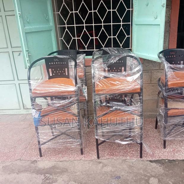 Robust and Fine Restaurant Seats