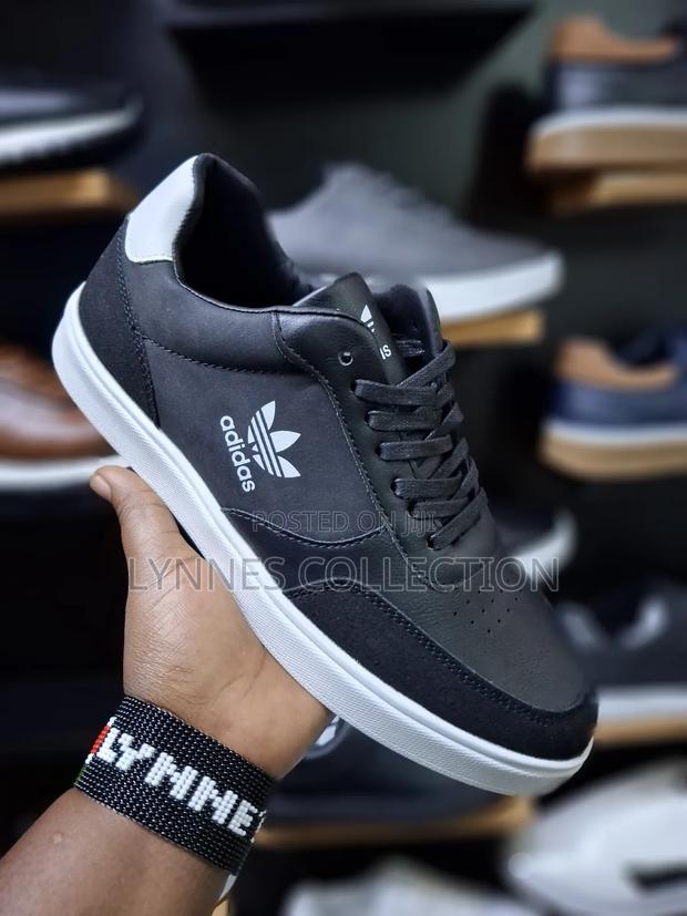 Adidas Casuals Black/White - Classic Everyday Street Shoes - main view