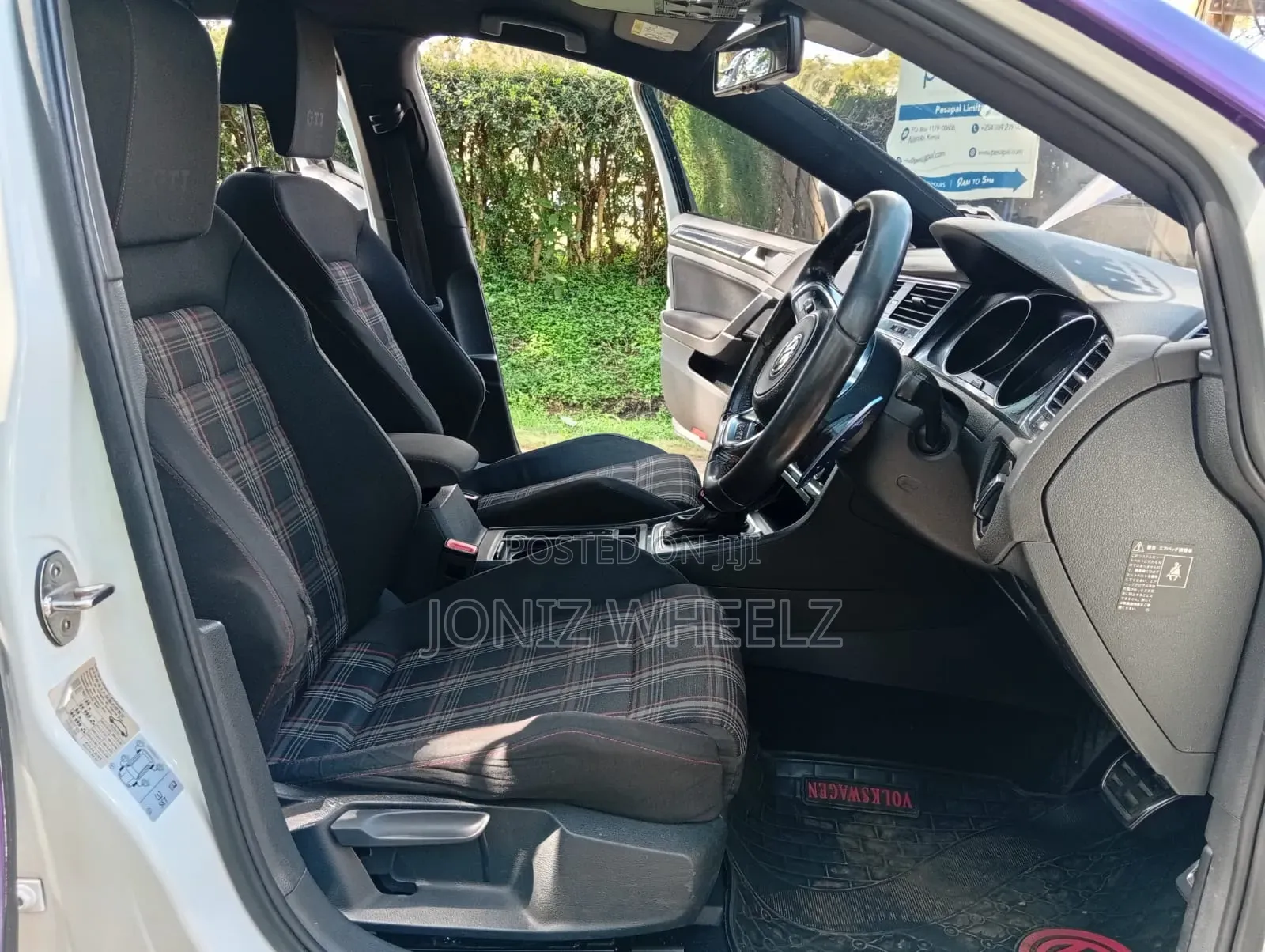 Volkswagen Golf 2015 Purple