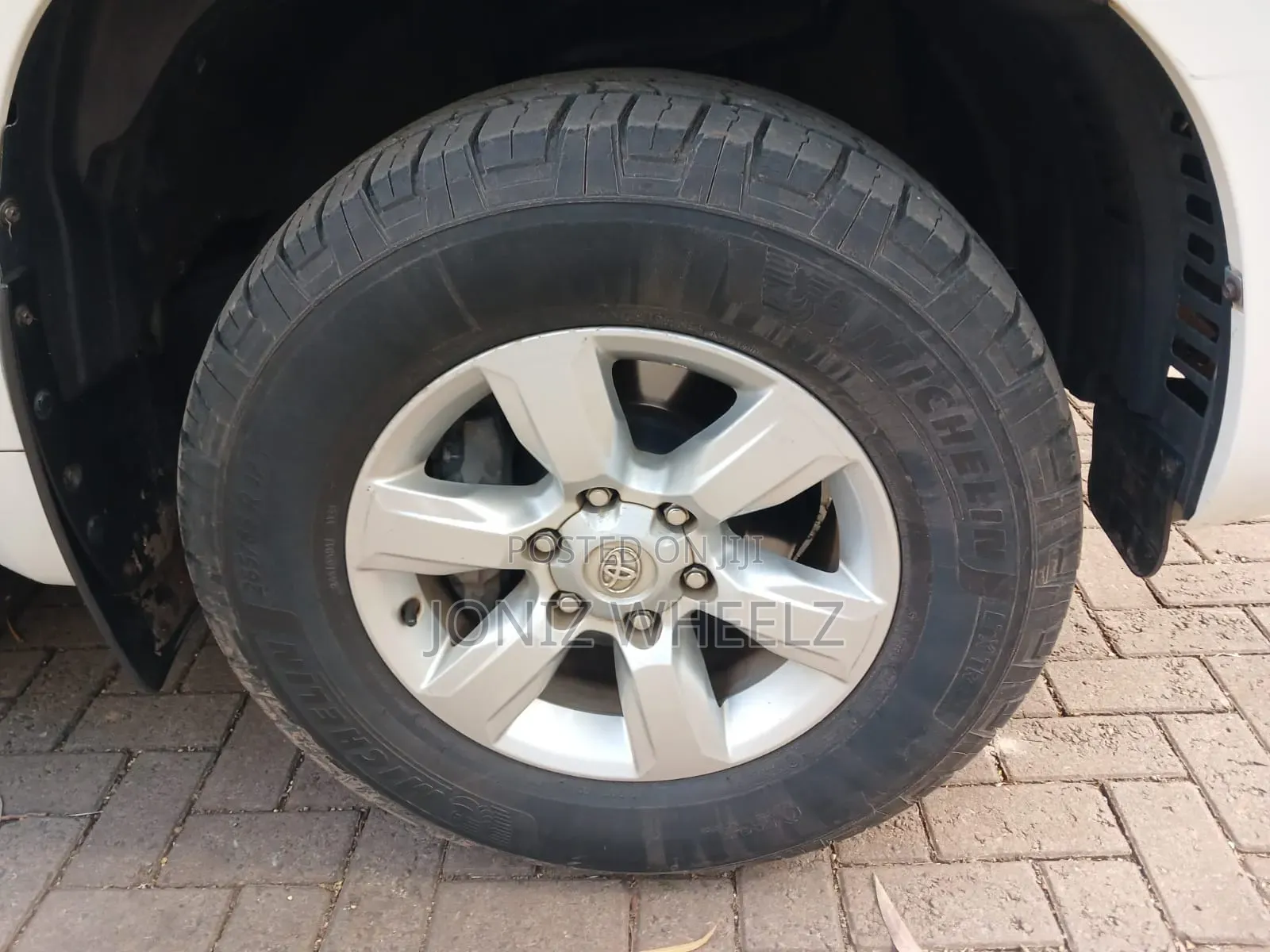 Toyota Land Cruiser Prado 2.7 2018 White