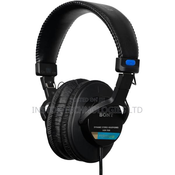 Sony MDR-7506 Closed-Back Studio Monitor Headphones