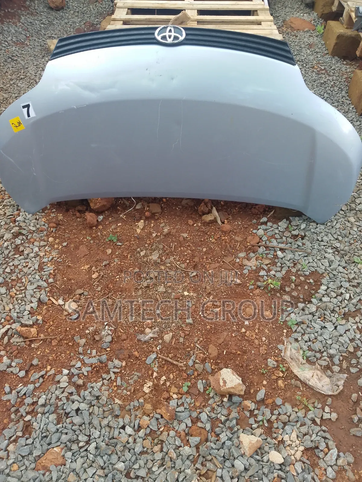 Used Toyota Spade 2012-2015 Bonnet Cover