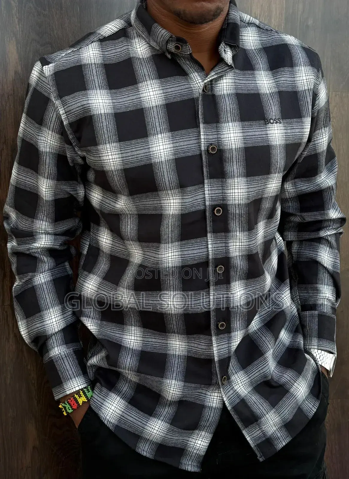Classic Men's Flannel Shirt With Button Down Styling