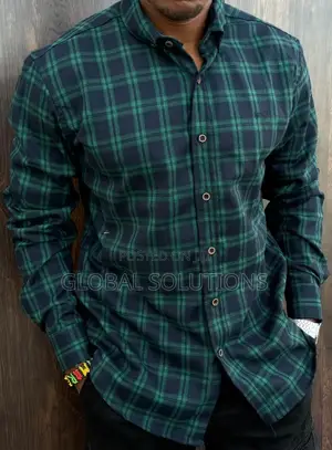 Classic Men's Flannel Shirt With Button Down Styling
