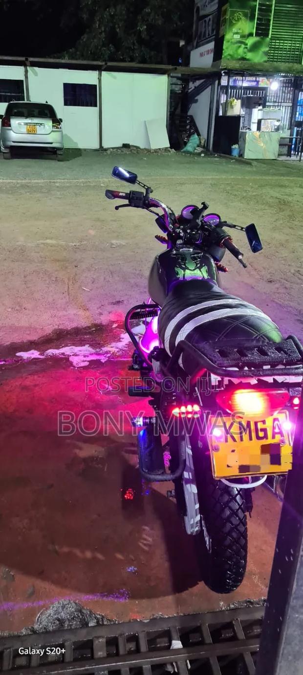 Bajaj Boxer 150 UG 2023 Red - thumbnail 4
