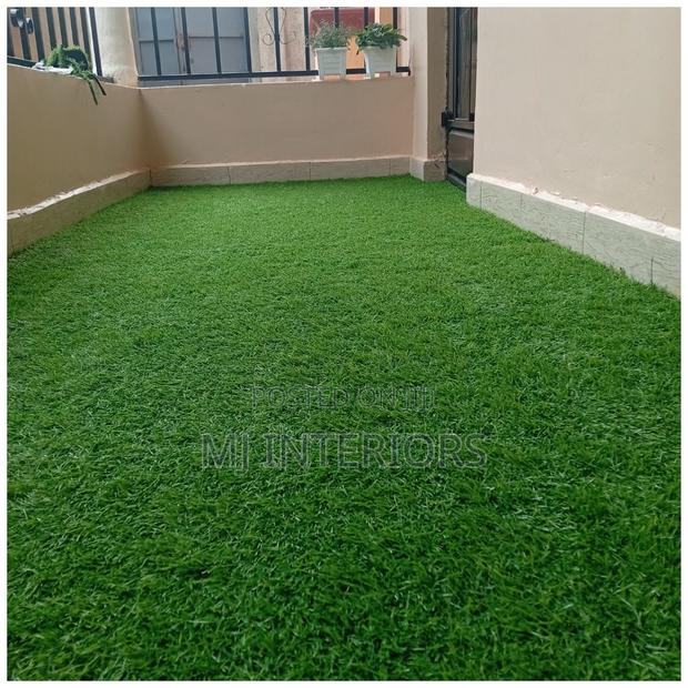 Decorative Artificial Turf Grass for Gardens Rooftops - main view