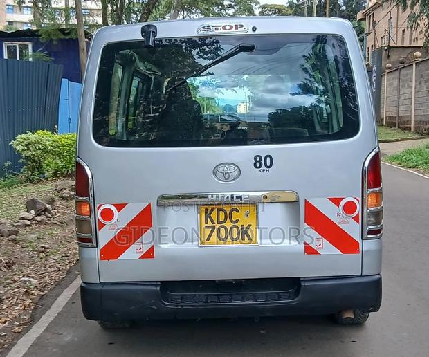 Toyota HiAce 2013 Silver - thumbnail 6