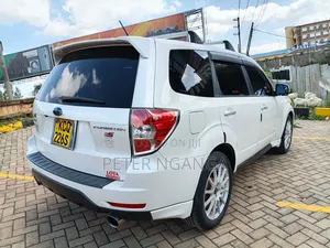 Subaru Forester 2.5XT Premium 2011 White