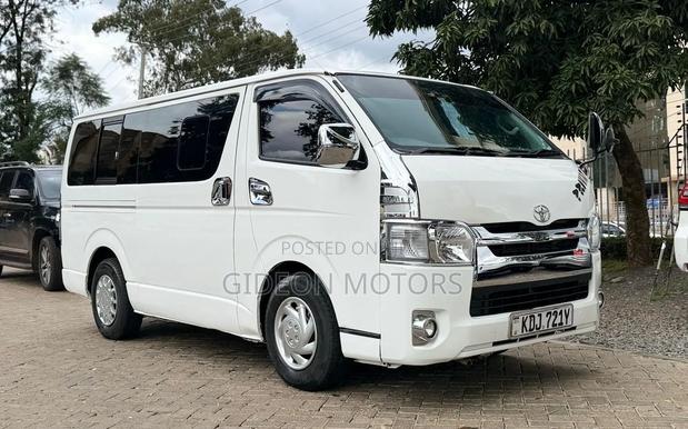 Toyota HiAce 2016 White - thumbnail 3