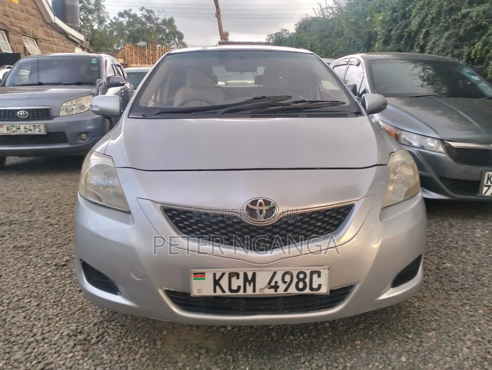 Toyota Belta 2010 Silver