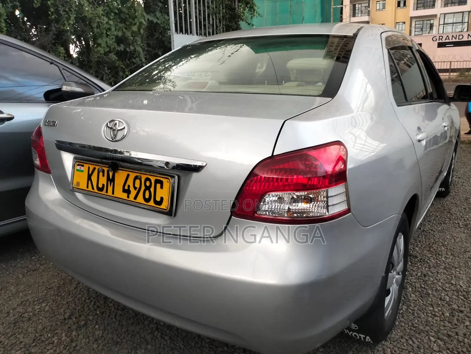 Toyota Belta 2010 Silver