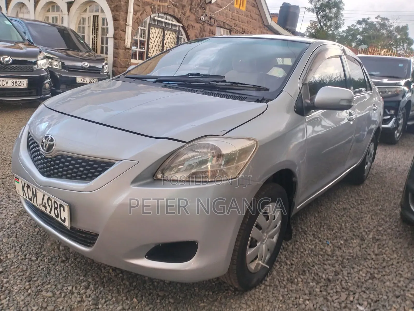Toyota Belta 2010 Silver