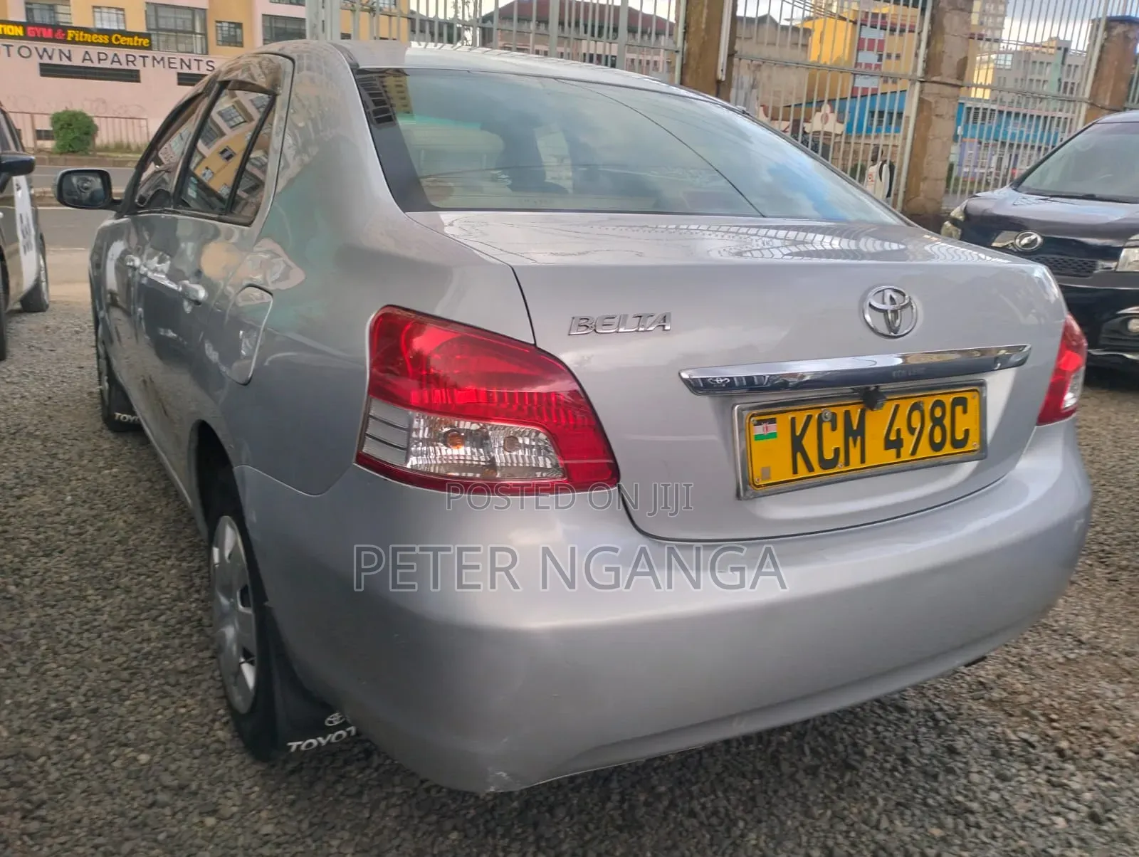 Toyota Belta 2010 Silver