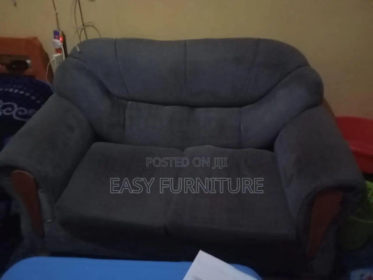 Two Seeter Sofa Set