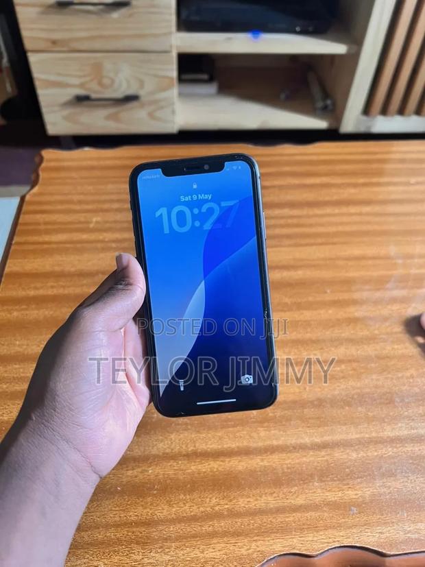 Apple iPhone 11 64 GB Black