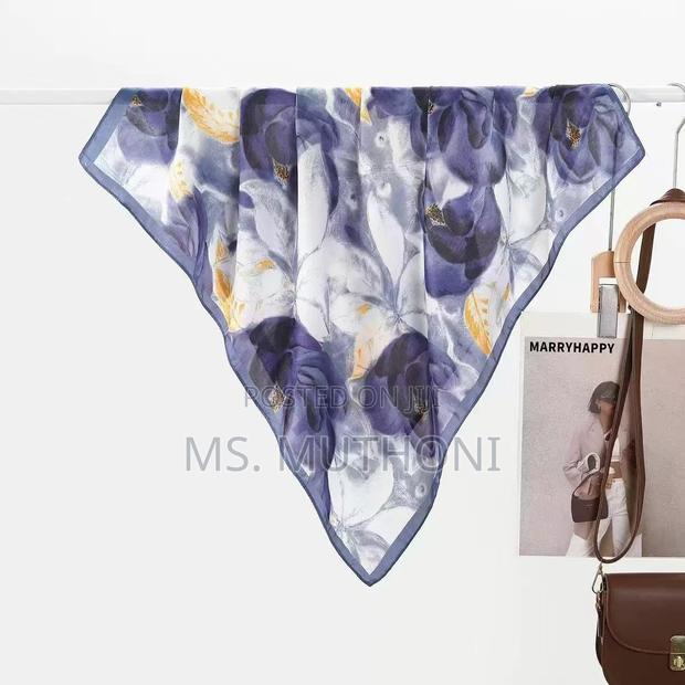 Floral Patterned Square Scarf - thumbnail 9